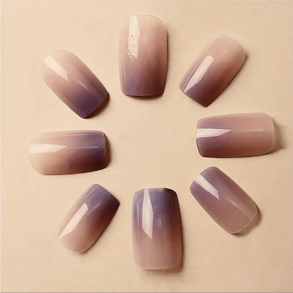 24 Piece Pink and Gray Ombre Press on Nails - Picture 2 of 7